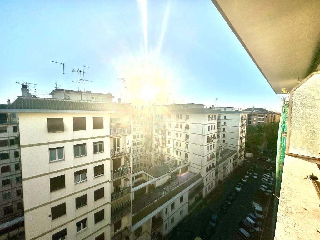 appartamento in vendita a Roma in zona Don Bosco