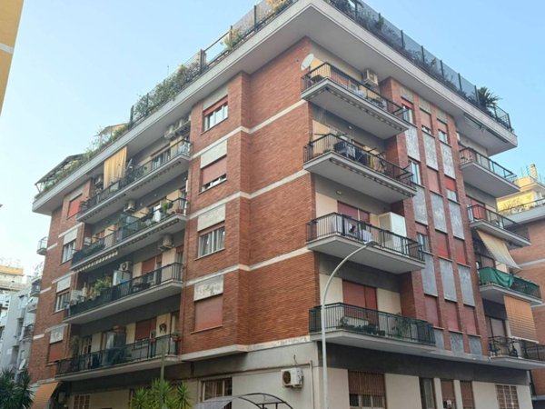 appartamento in vendita a Roma in zona Prenestino-Labicano