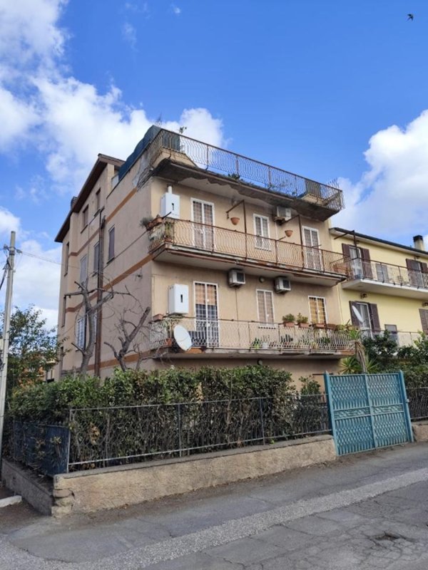 appartamento in vendita a Roma in zona Trigoria