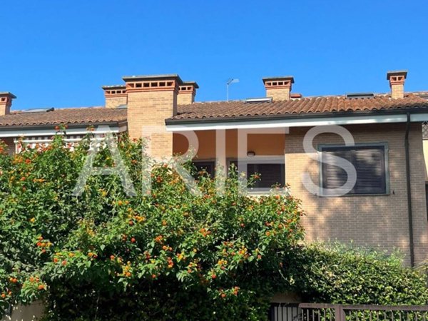 appartamento in vendita a Roma in zona Infernetto