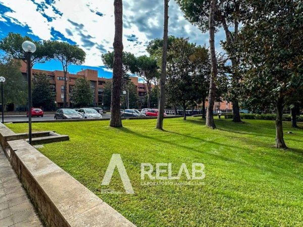 appartamento in vendita a Roma in zona Casal Palocco