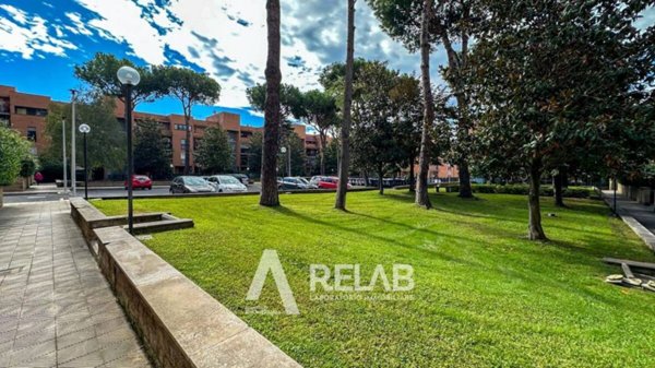 appartamento in vendita a Roma in zona Casal Palocco