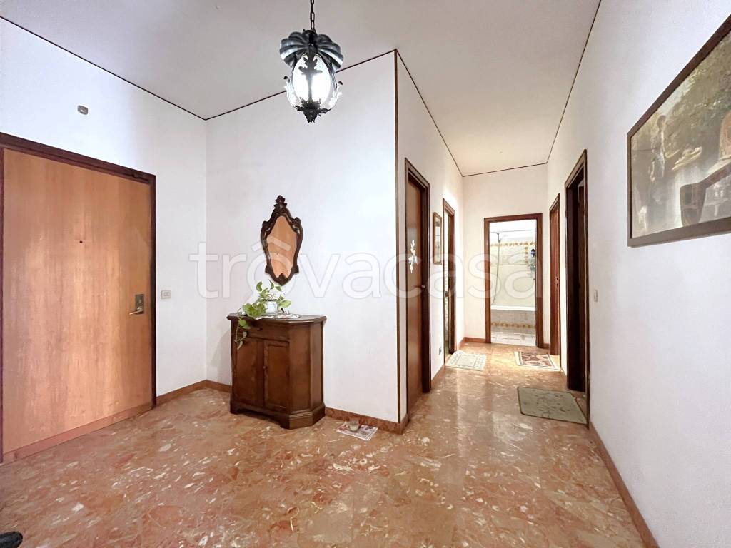 appartamento in vendita a Roma in zona Portuense