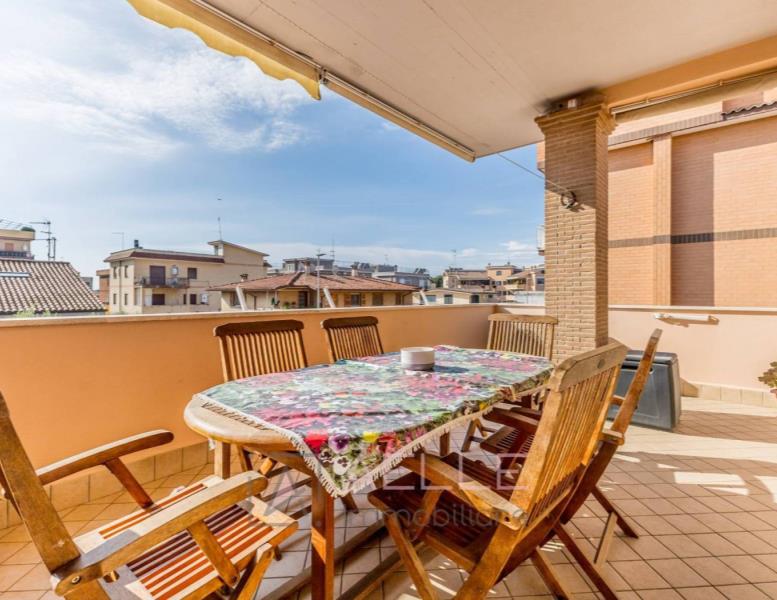 appartamento in vendita a Roma in zona Dragona/Bagnoletto