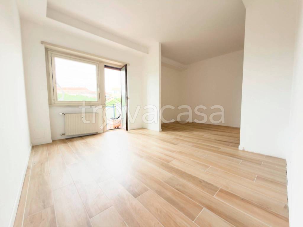 appartamento in vendita a Roma in zona Ardeatino