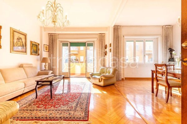 appartamento in vendita a Roma in zona Nomentano