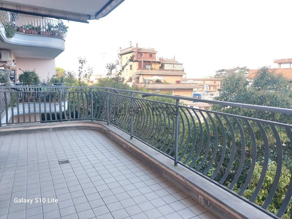 appartamento in vendita a Roma in zona Finocchio