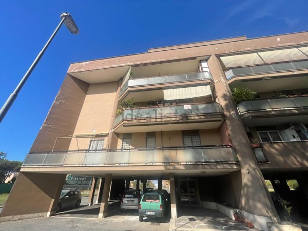appartamento in vendita a Roma in zona Dragoncello