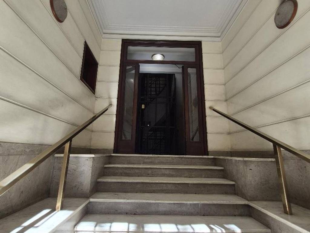 appartamento in vendita a Roma in zona Appio Latino