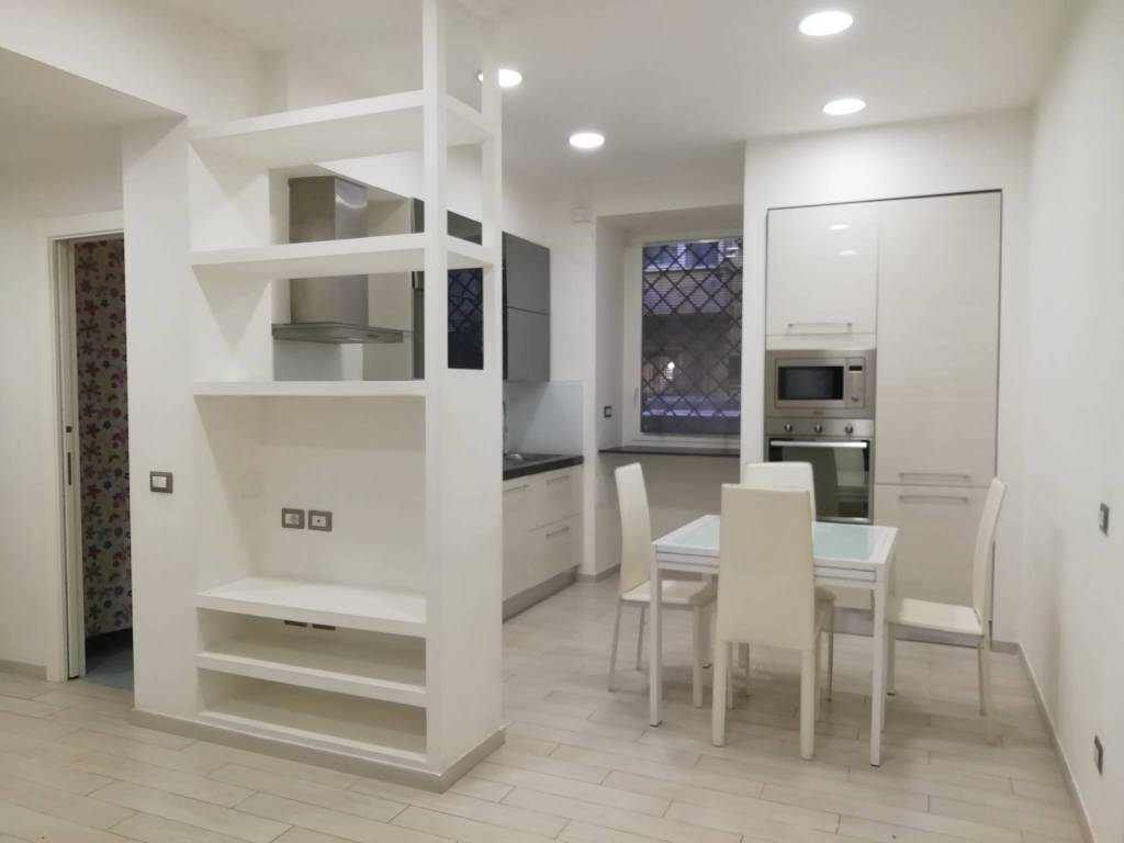 appartamento in vendita a Roma in zona Appio Latino