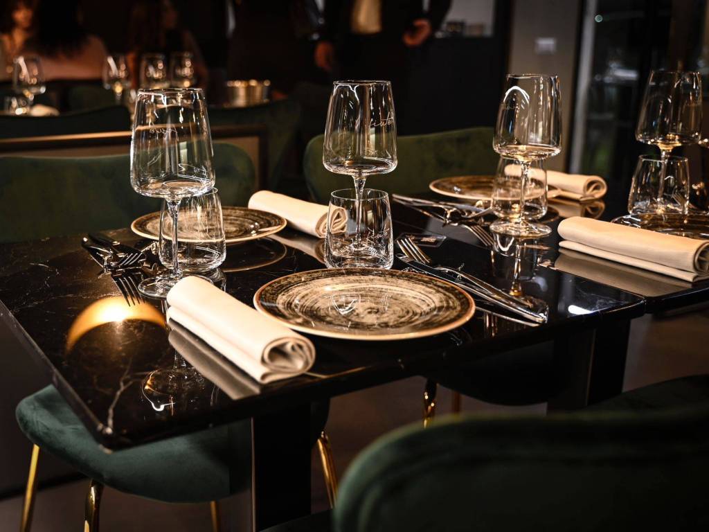 negozio in vendita a Roma in zona Tor di Quinto