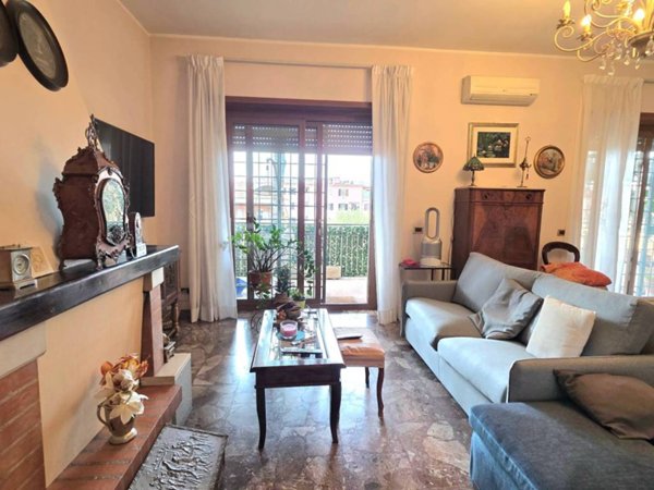 appartamento in vendita a Roma in zona Portuense