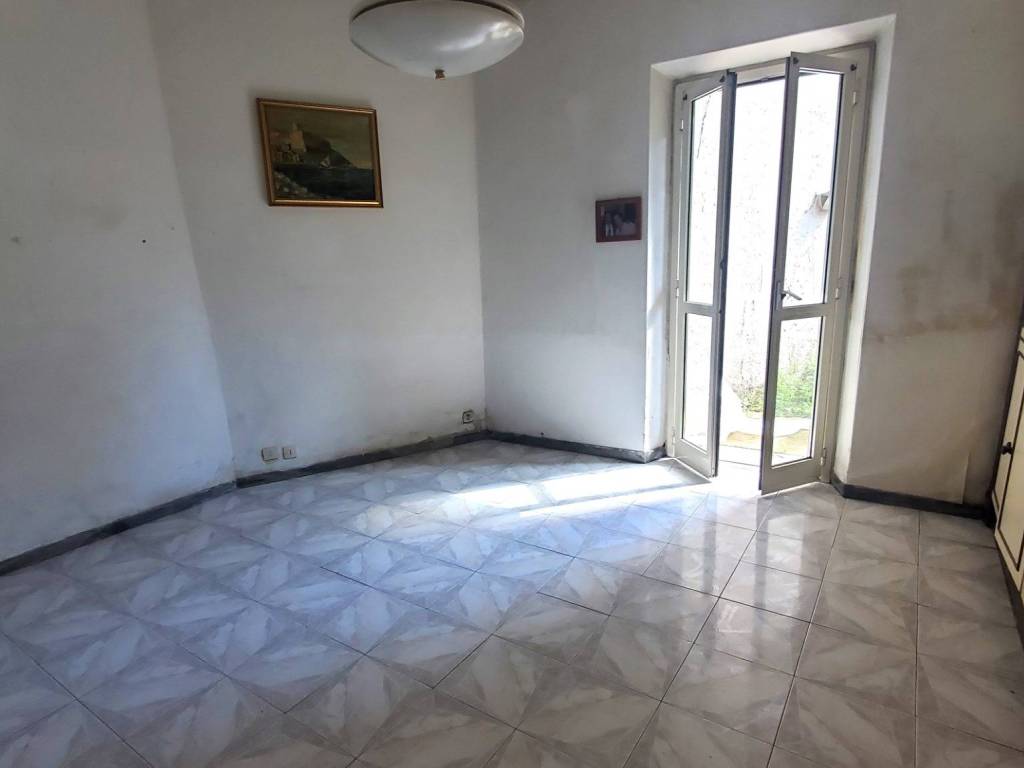 appartamento in vendita a Roma in zona Appio Latino