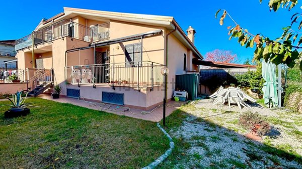 pentavano in vendita a Roma in zona Collatino