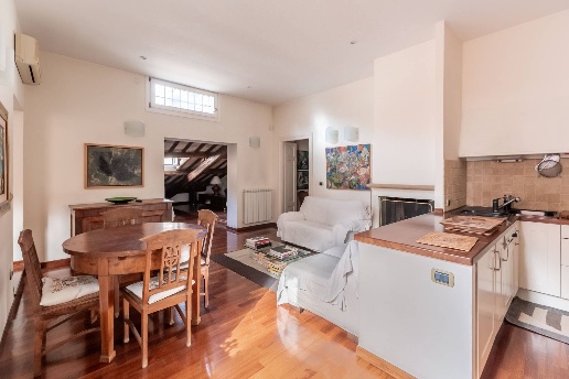 appartamento in vendita a Roma in zona Rione di Ponte