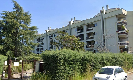 appartamento in vendita a Roma in zona Torre Angela