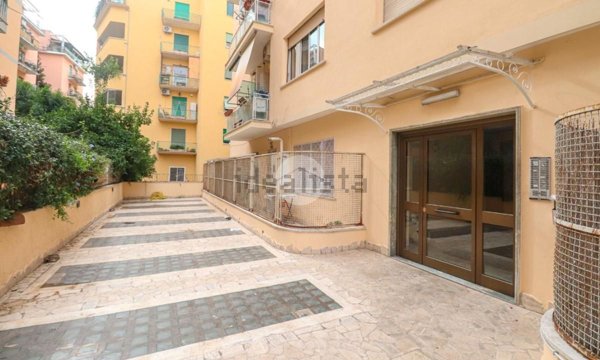 appartamento in vendita a Roma in zona Gianicolense