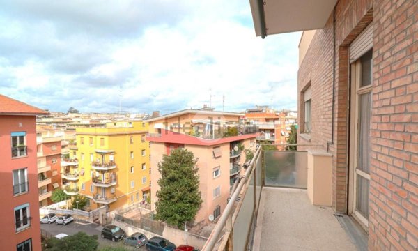 appartamento in vendita a Roma in zona Gianicolense