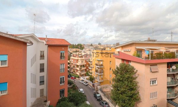 appartamento in vendita a Roma in zona Gianicolense