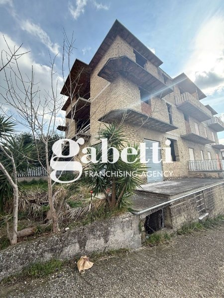 appartamento in vendita a Roma in zona Finocchio