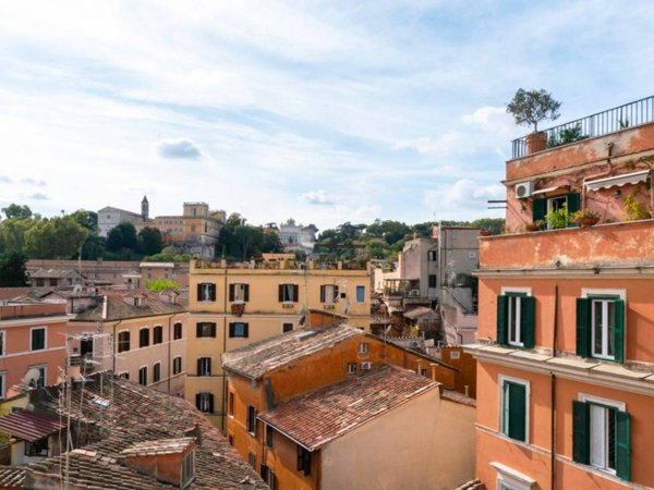 appartamento in vendita a Roma in zona San Saba - Ripa