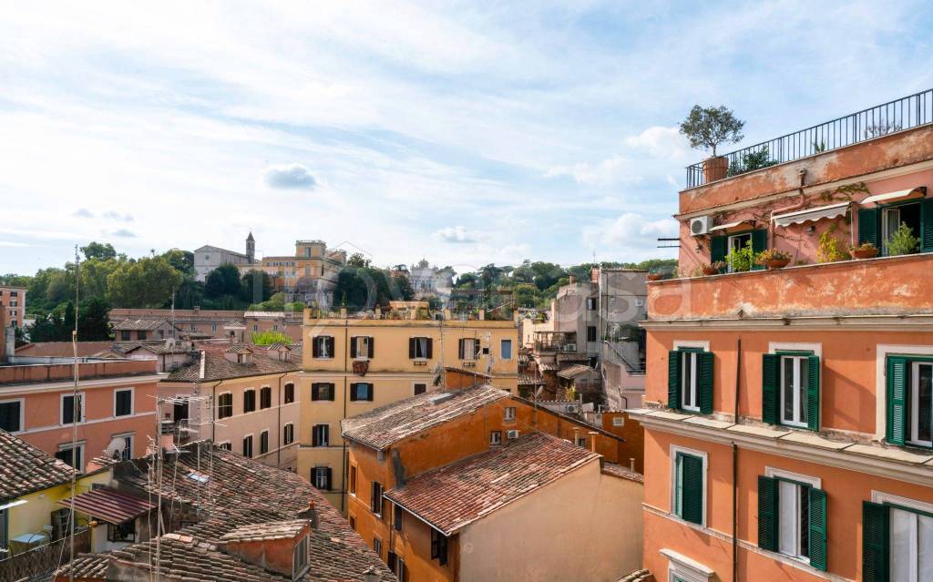 appartamento in vendita a Roma in zona San Saba - Ripa