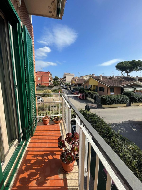 appartamento in vendita a Roma in zona Dragona/Bagnoletto