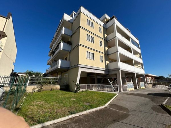 appartamento in vendita a Roma in zona Infernetto