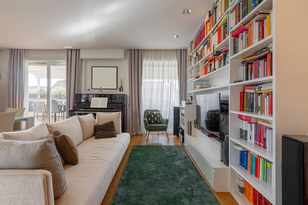 appartamento in vendita a Roma in zona Tor di Quinto