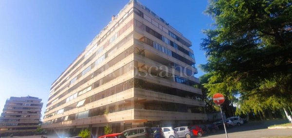 appartamento in vendita a Roma in zona Ardeatino