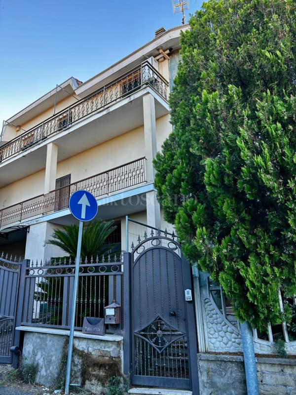 appartamento in vendita a Roma in zona Castel di Leva