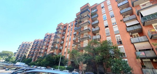 casa indipendente in vendita a Roma in zona Ardeatino