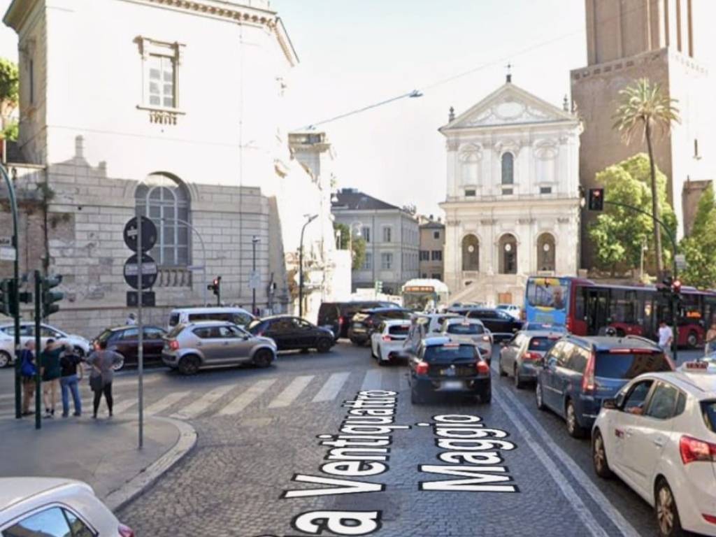 negozio in vendita a Roma in zona Centro Storico