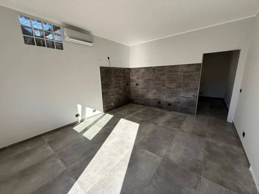 appartamento in vendita a Roma in zona Castelverde