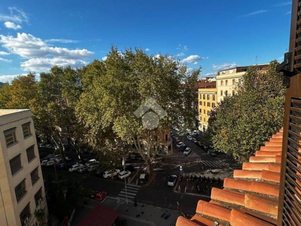 appartamento in vendita a Roma in zona Appio Latino