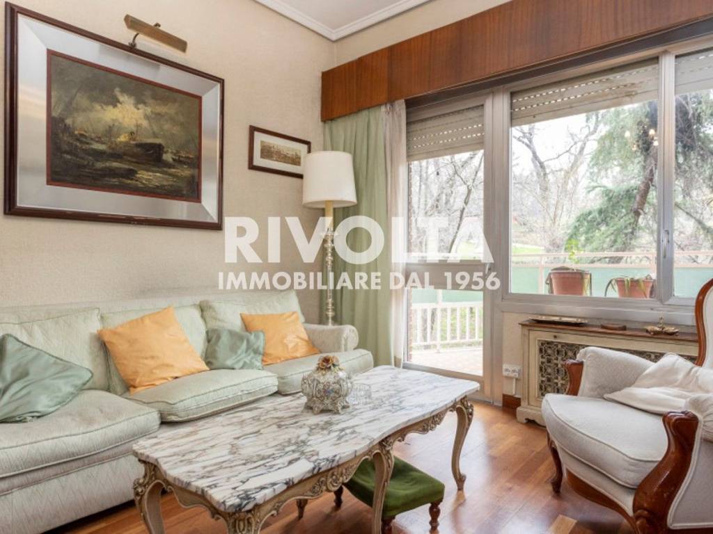 appartamento in vendita a Roma in zona Gianicolense