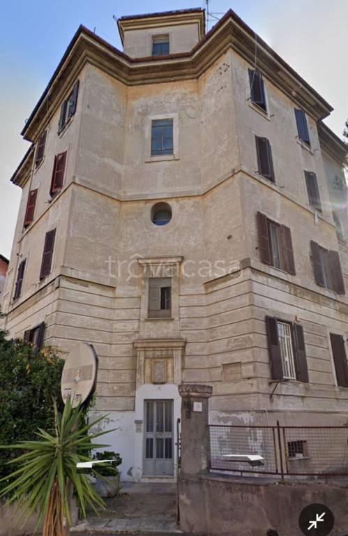 appartamento in vendita a Roma in zona Ostiense