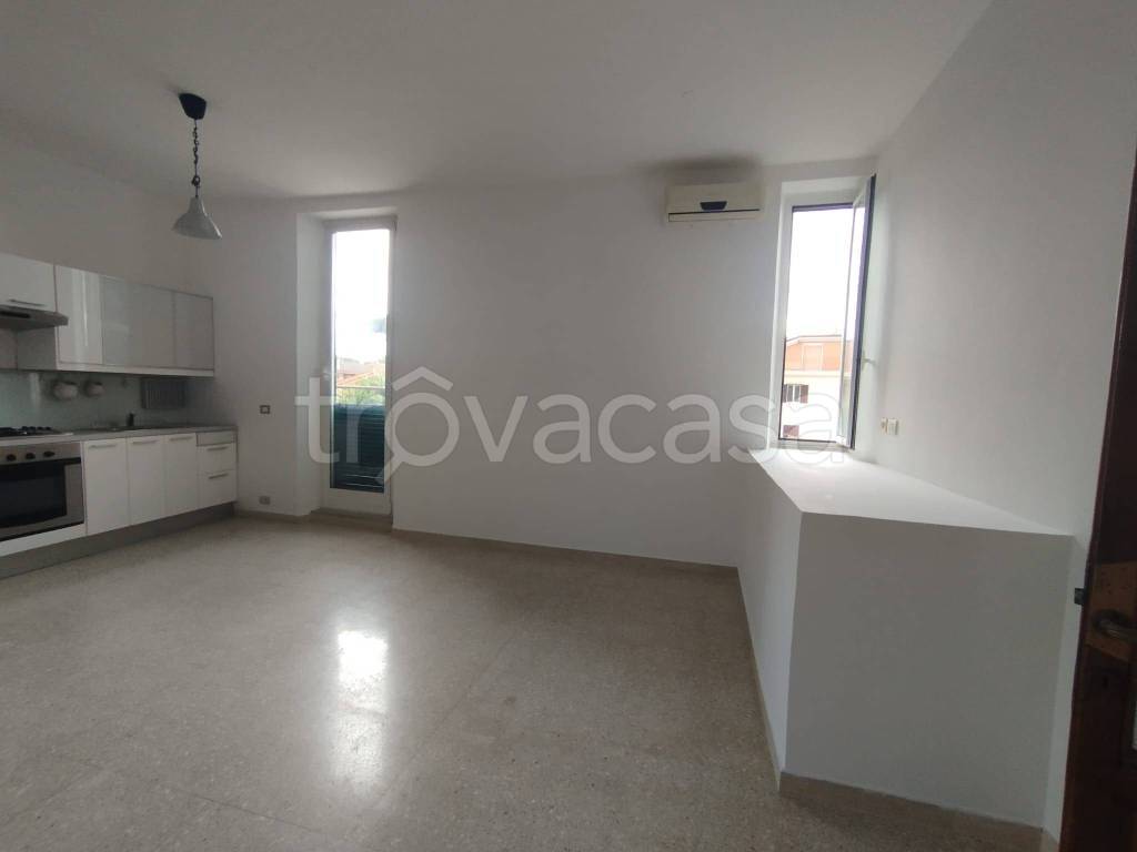 appartamento in vendita a Roma in zona Casal Morena