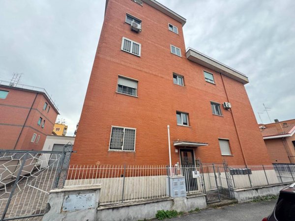 appartamento in vendita a Roma in zona Alessandrino