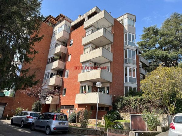 appartamento in vendita a Roma in zona Ostiense