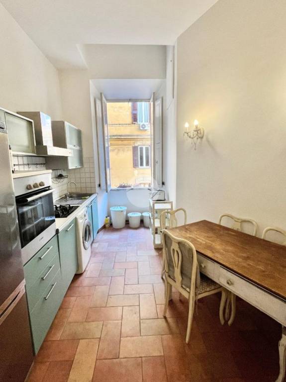 appartamento in vendita a Roma in zona Esquilino