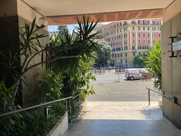 appartamento in vendita a Roma in zona Della Vittoria