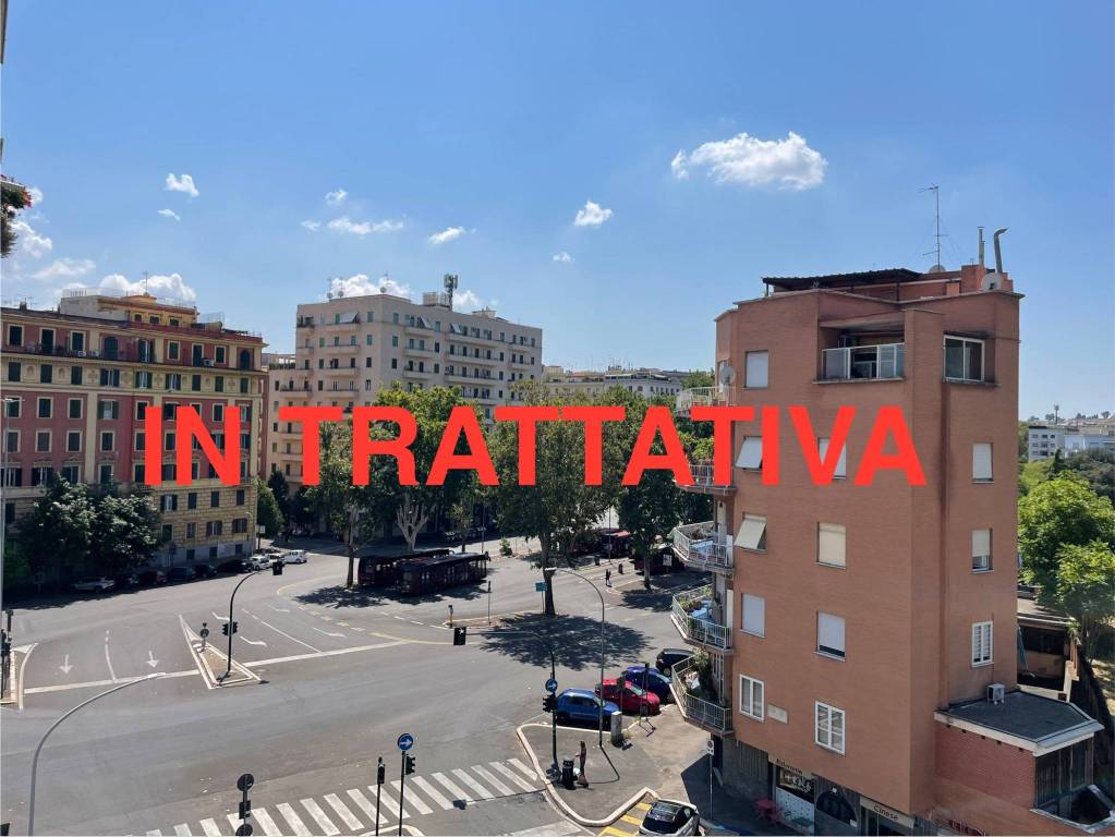 appartamento in vendita a Roma in zona Della Vittoria