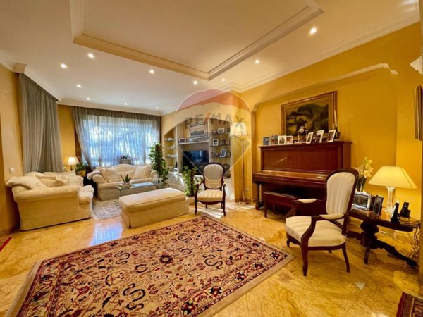 appartamento in vendita a Roma in zona EUR