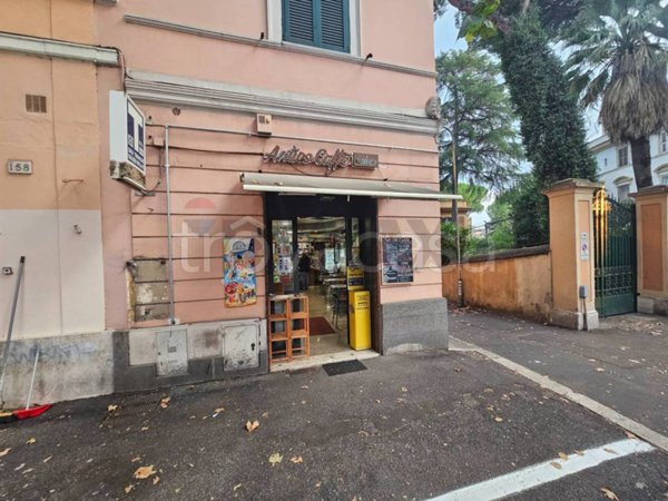 negozio in vendita a Roma in zona Nomentano