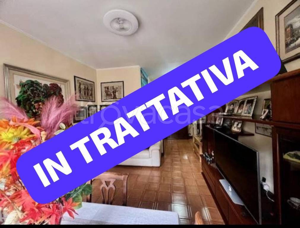 appartamento in vendita a Roma in zona Colle del Sole