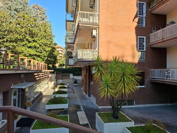 appartamento in vendita a Roma in zona Monte Sacro/Talenti