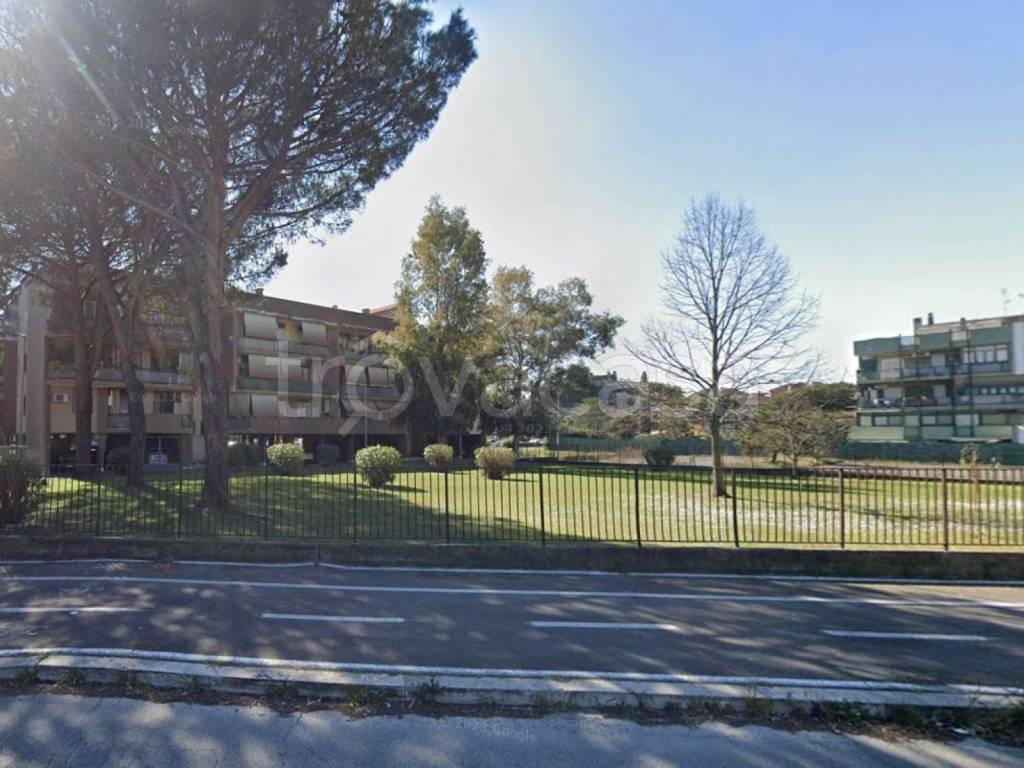 appartamento in vendita a Roma in zona Dragoncello