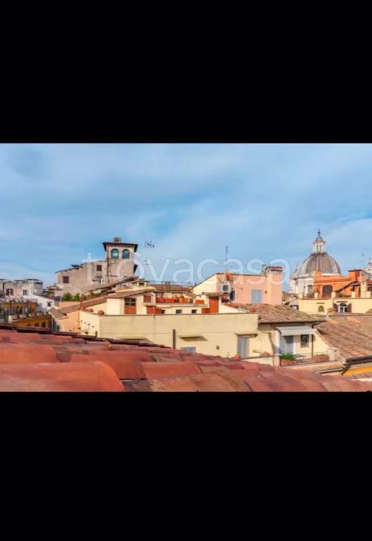 appartamento in vendita a Roma in zona Parione/Sant'Eustachio