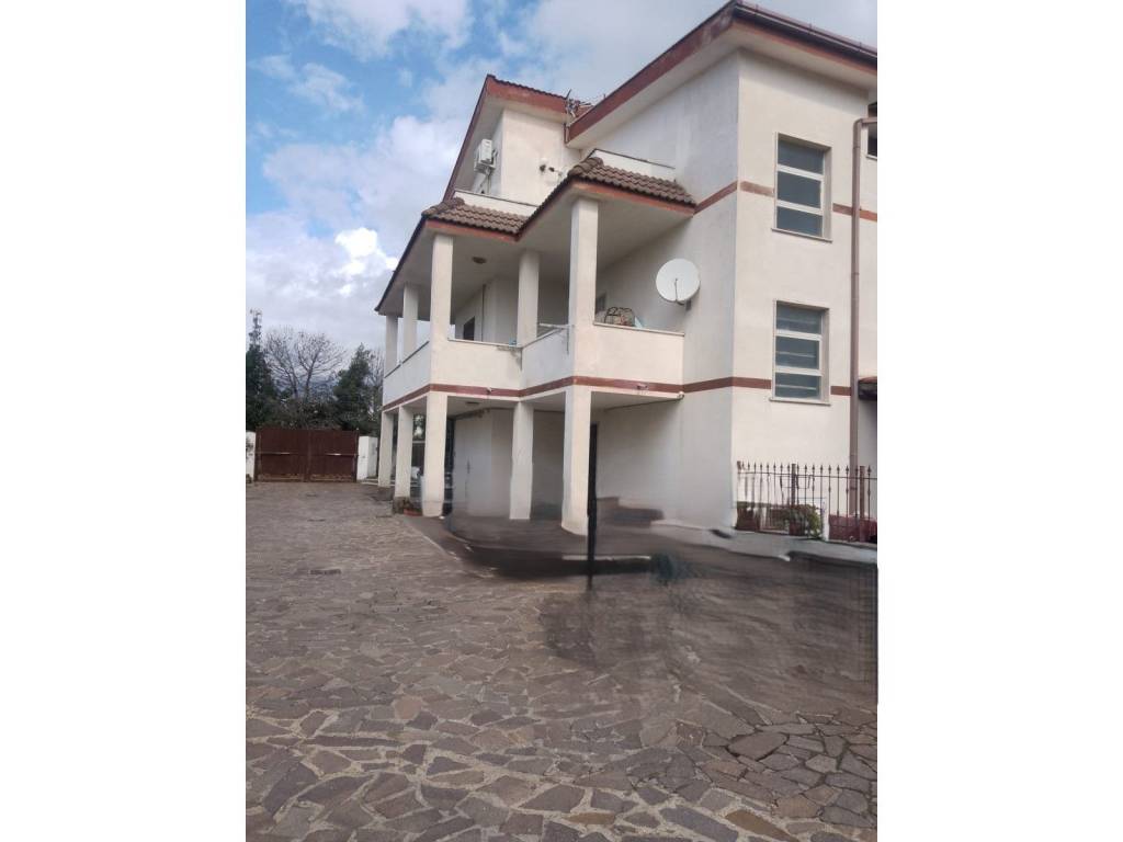 appartamento in vendita a Roma in zona Massimina/Casal Lumbroso